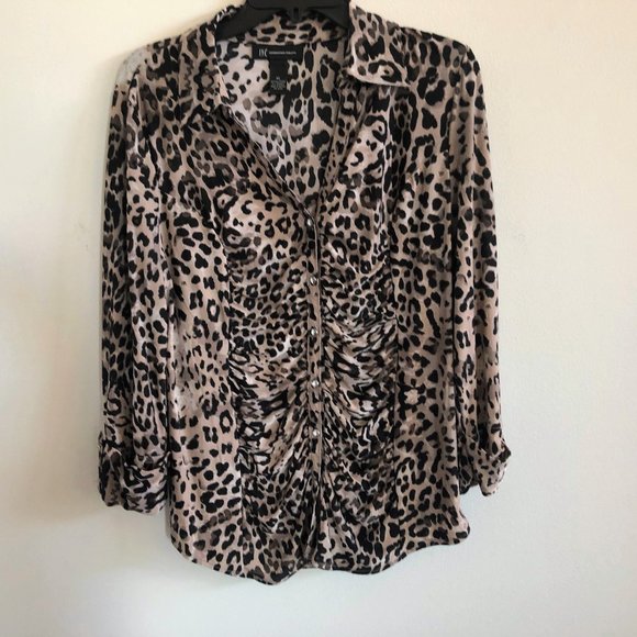 INC. Buttoned-down Animal Print Top - Size XL - Picture 2 of 7